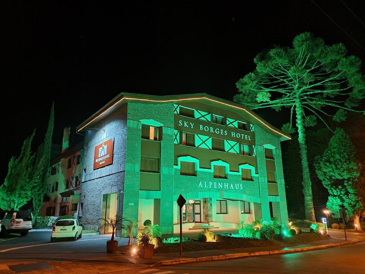 Hotel Sky Borges Alpenhaus - 4*